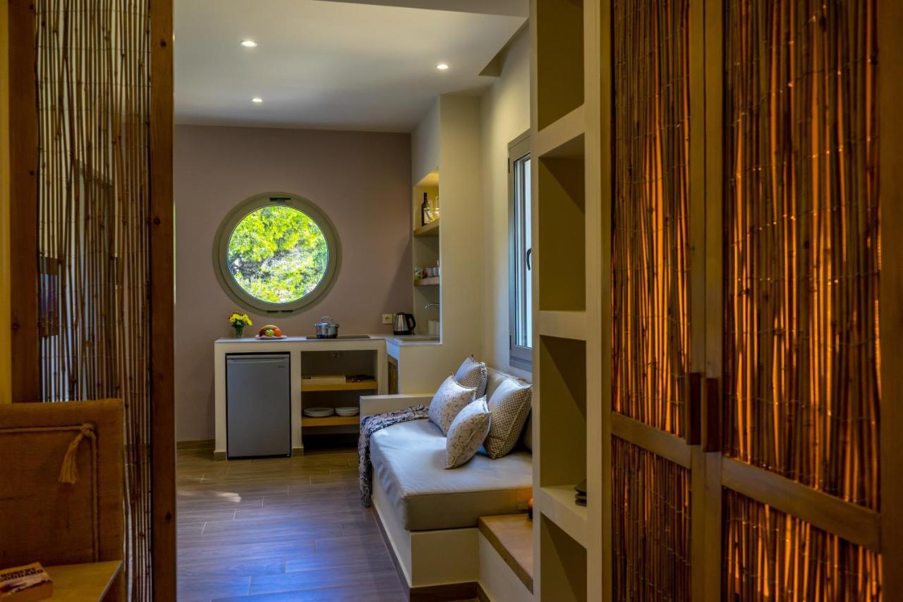 Forest Resort Suites Skiathos 트롤로스 외부 사진