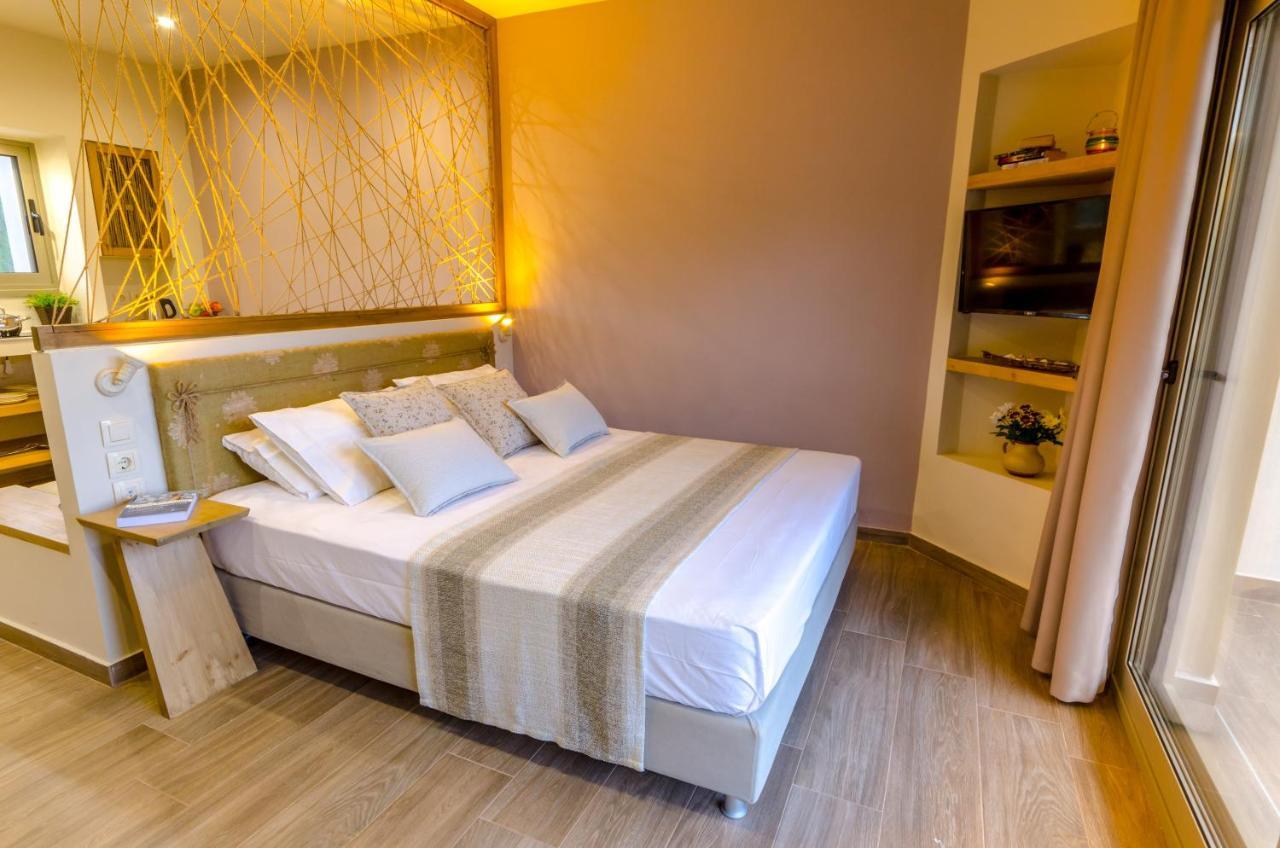 Forest Resort Suites Skiathos 트롤로스 외부 사진