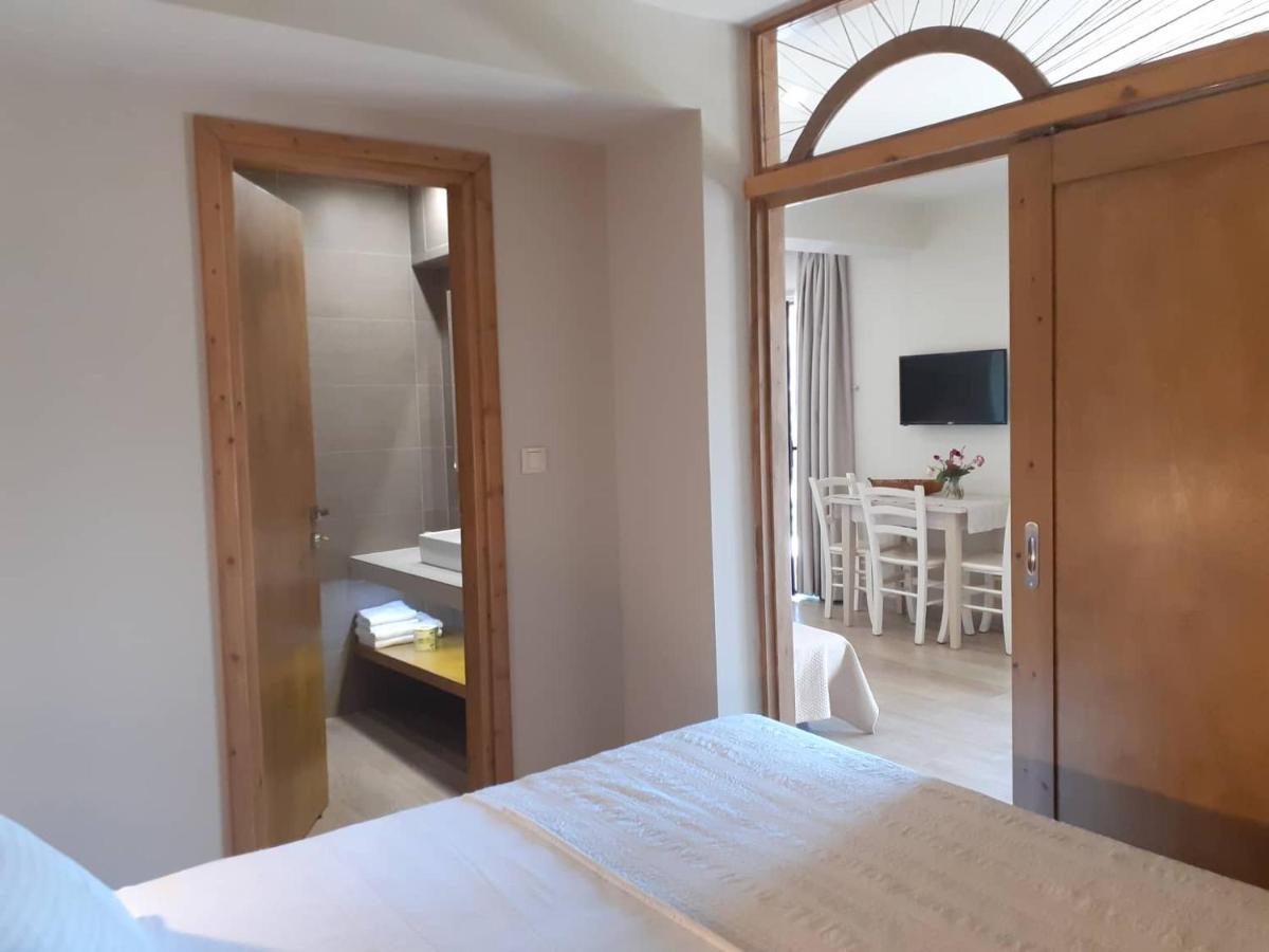 Forest Resort Suites Skiathos 트롤로스 외부 사진